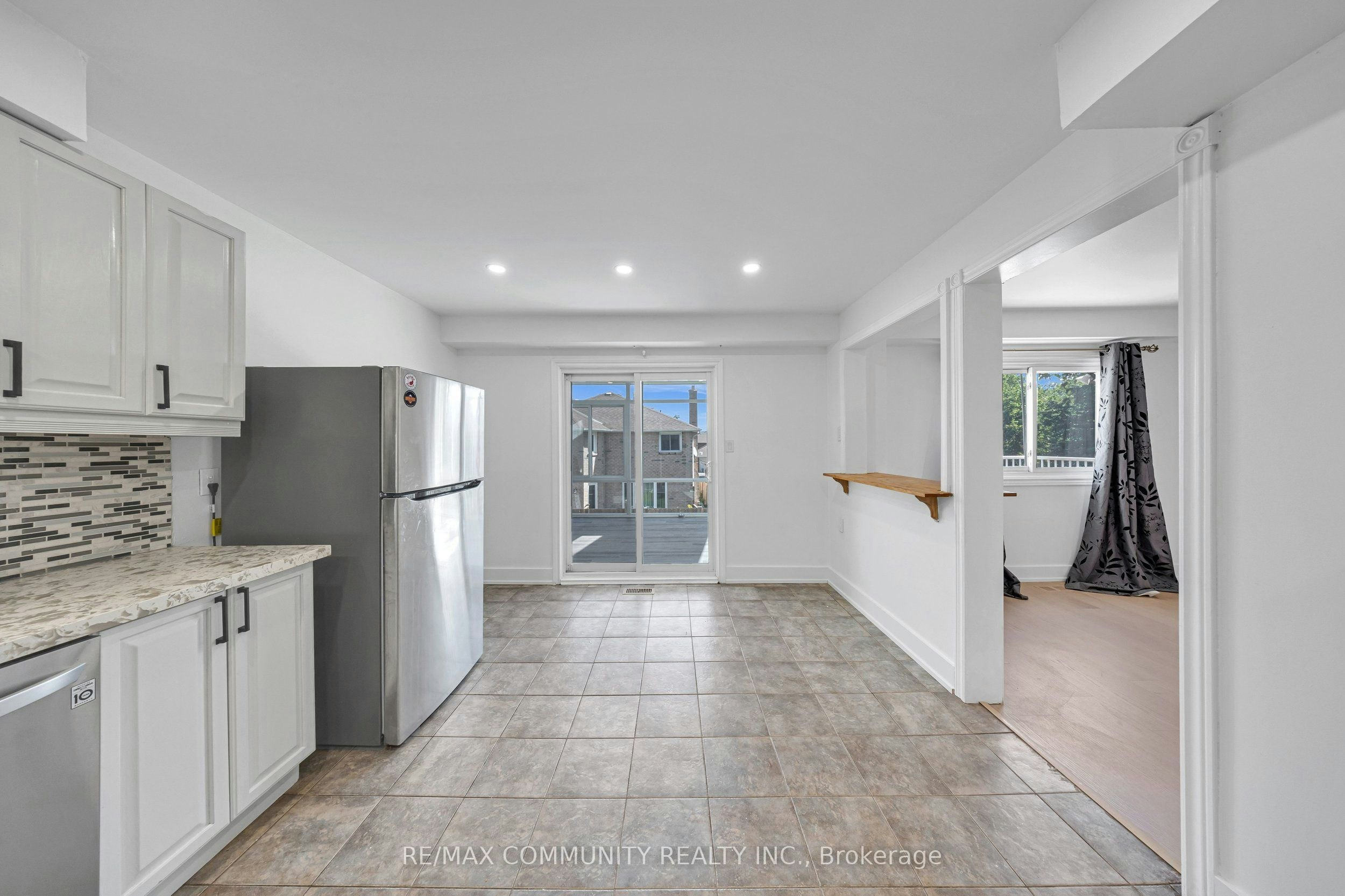Main-1640 Tawnberry Street, Pickering, ON, L1X 2C2 - 13