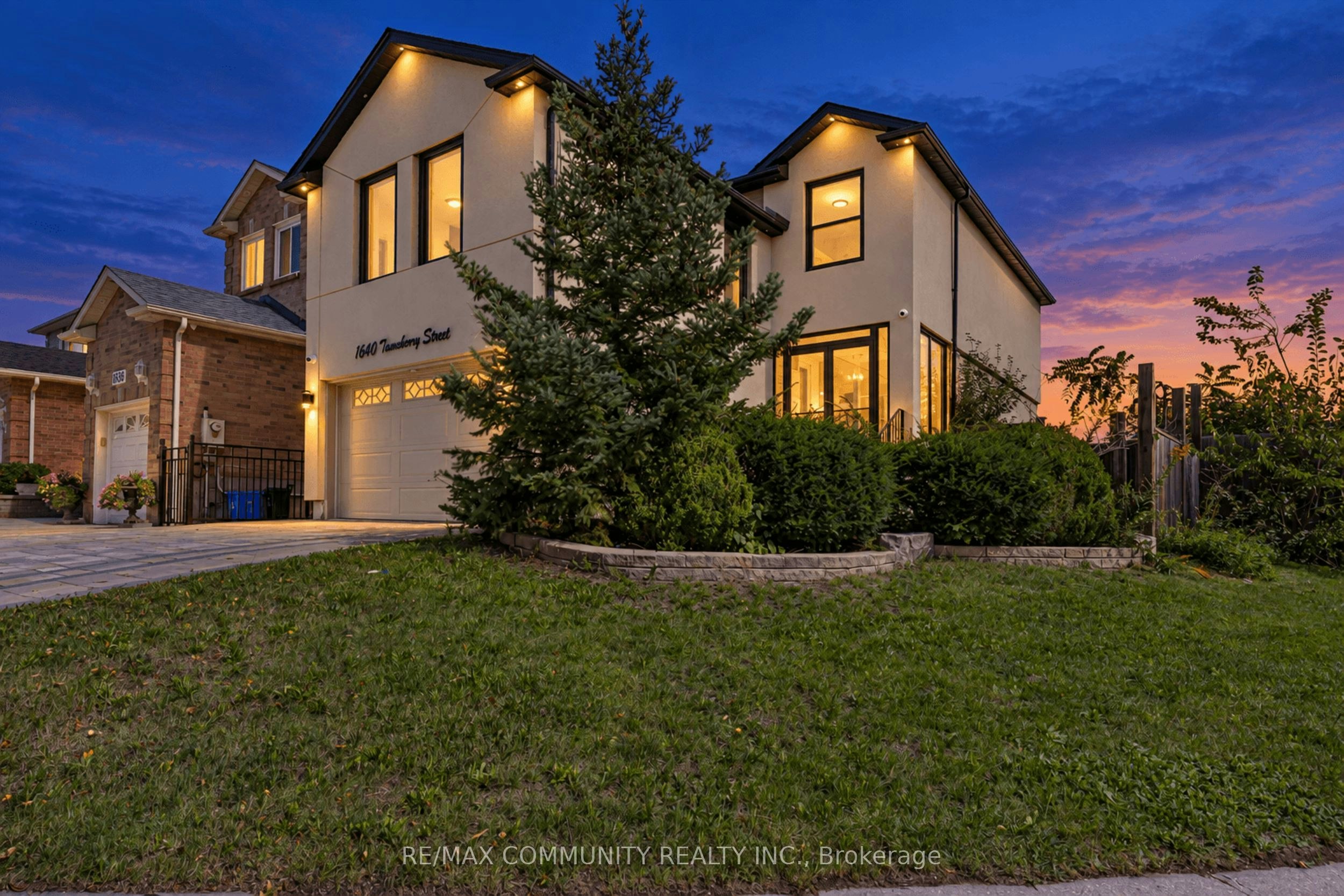 Main-1640 Tawnberry Street, Pickering, ON, L1X 2C2 - 2