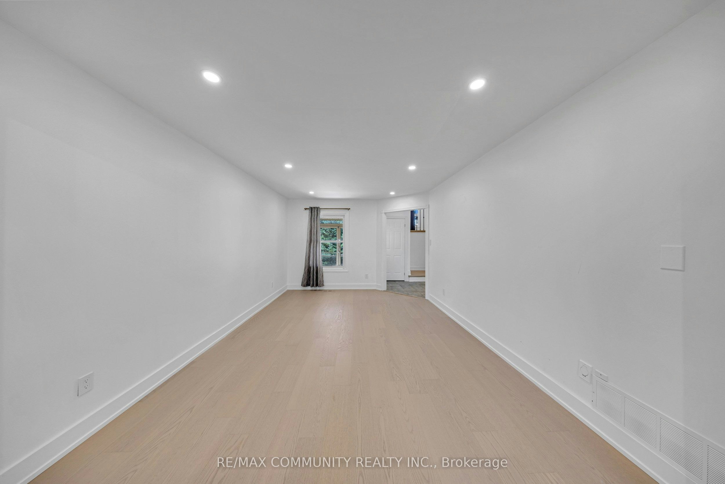 Main-1640 Tawnberry Street, Pickering, ON, L1X 2C2 - 8