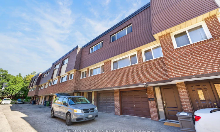 5-1185 Birchmount Road