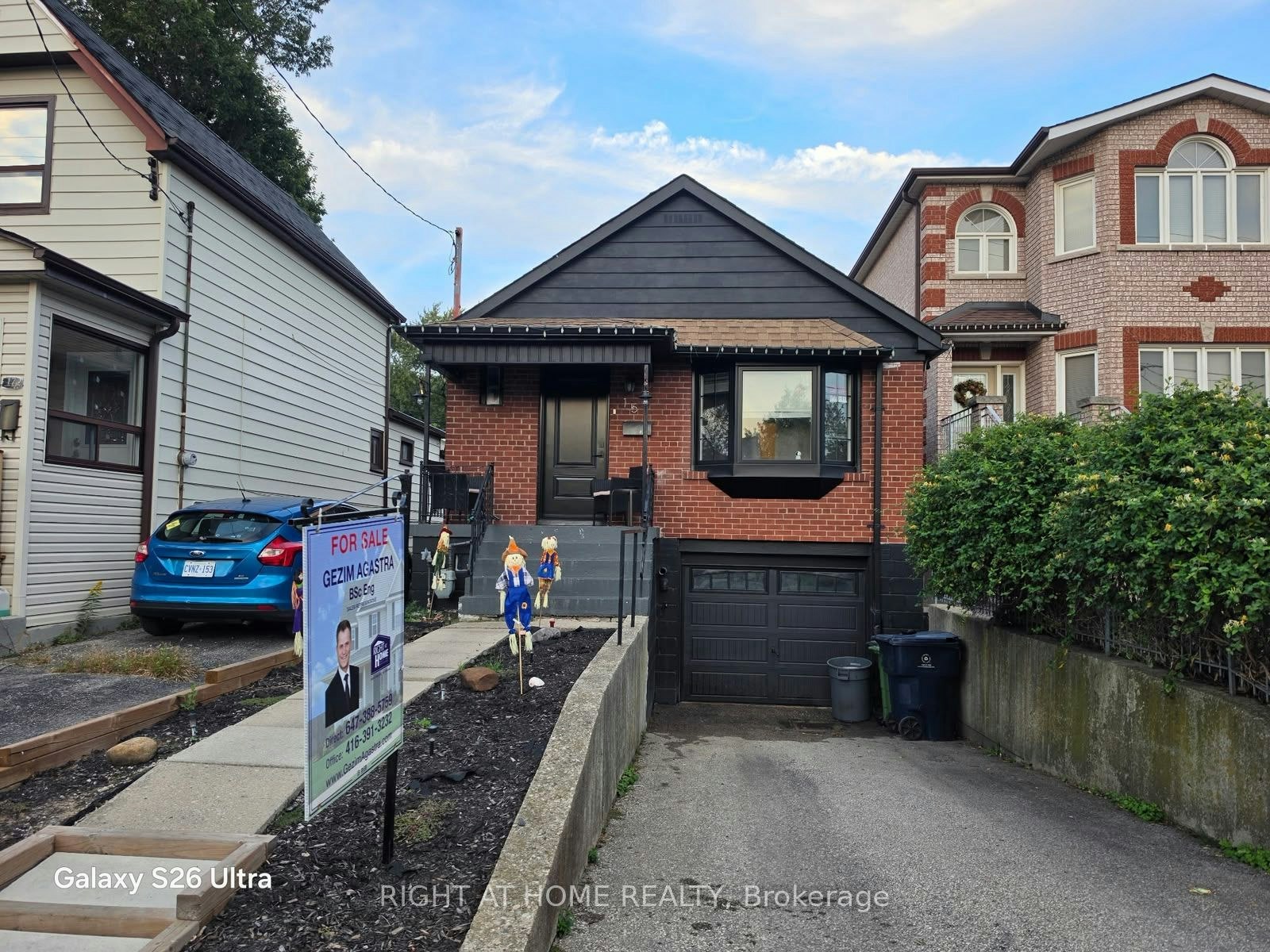 15 August Avenue, Toronto, ON, M1L 3M8
