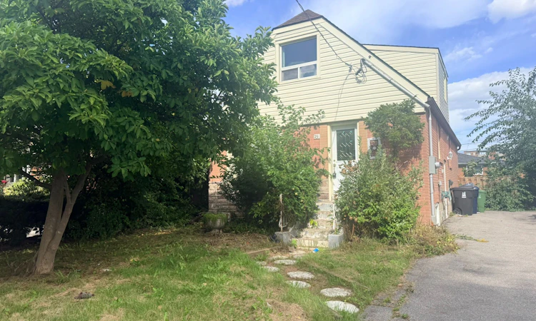 29 Flempton Crescent