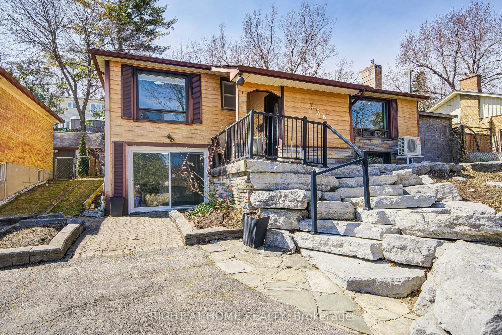 326 Jaybell Grove, Toronto, ON, M1C 2X5
