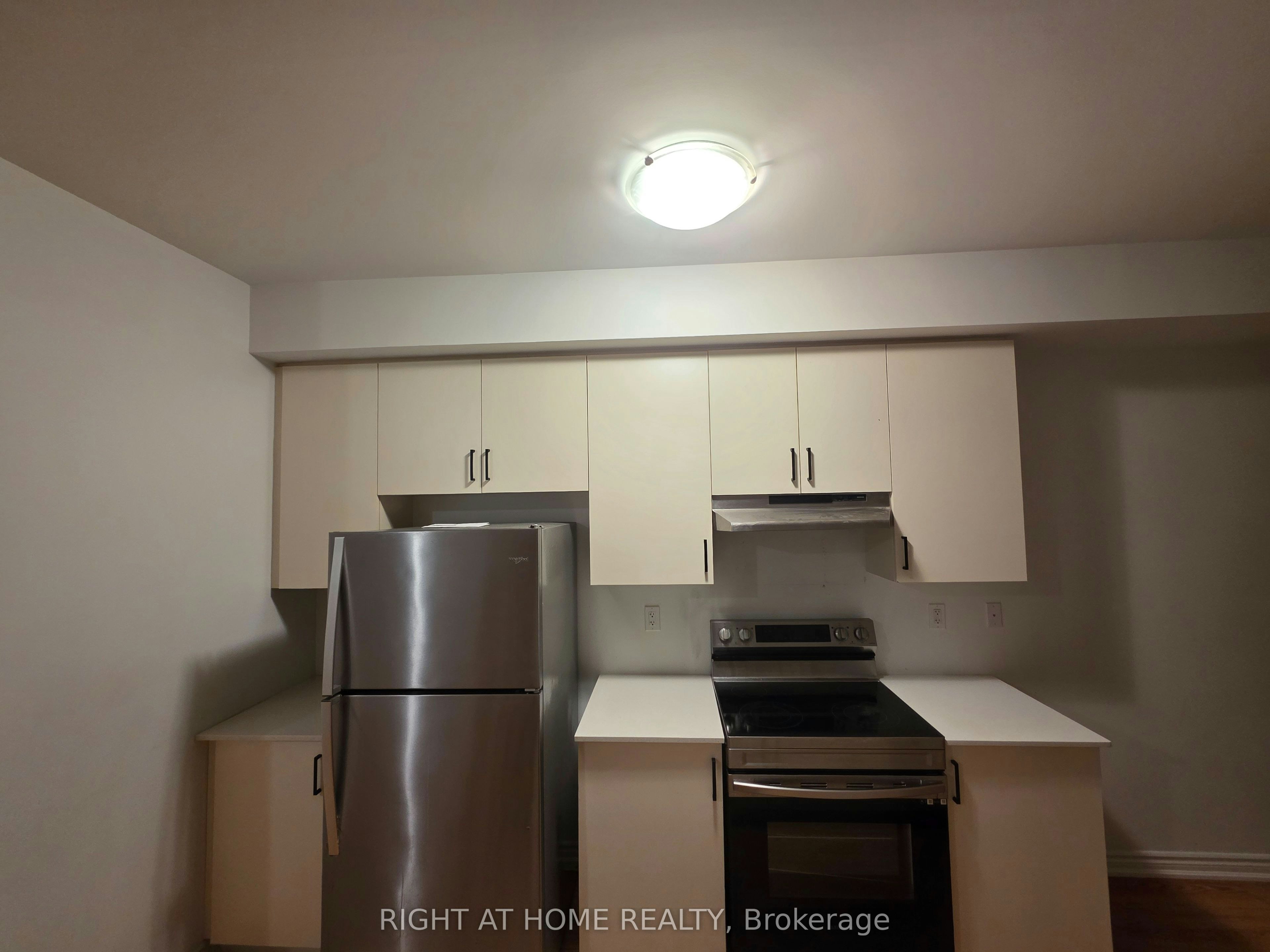765 Eddystone Path, Oshawa, ON, L1H 0A7 - 7
