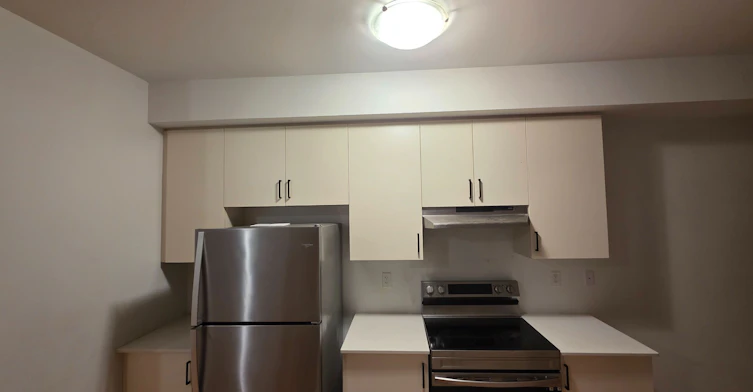 765 Eddystone Path, Oshawa, ON, L1H 0A7 - 7