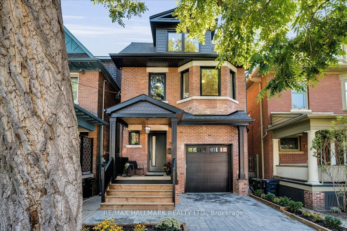 25 Bowden Street, Toronto, ON, M4K 2X3