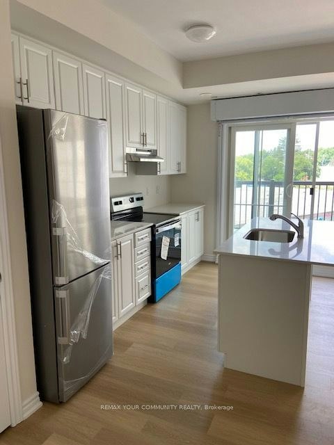 11-490 Beresford Path, Oshawa, ON, L1H 0B2 - 11
