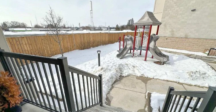11-490 Beresford Path, Oshawa, ON, L1H 0B2 - 2