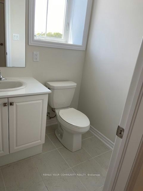 11-490 Beresford Path, Oshawa, ON, L1H 0B2 - 9