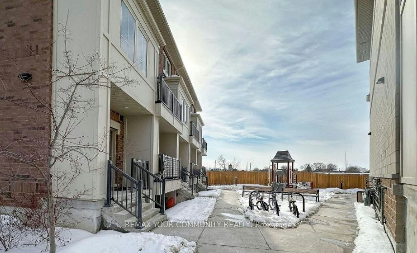 11-490 Beresford Path, Oshawa, ON, L1H 0B2 - 22