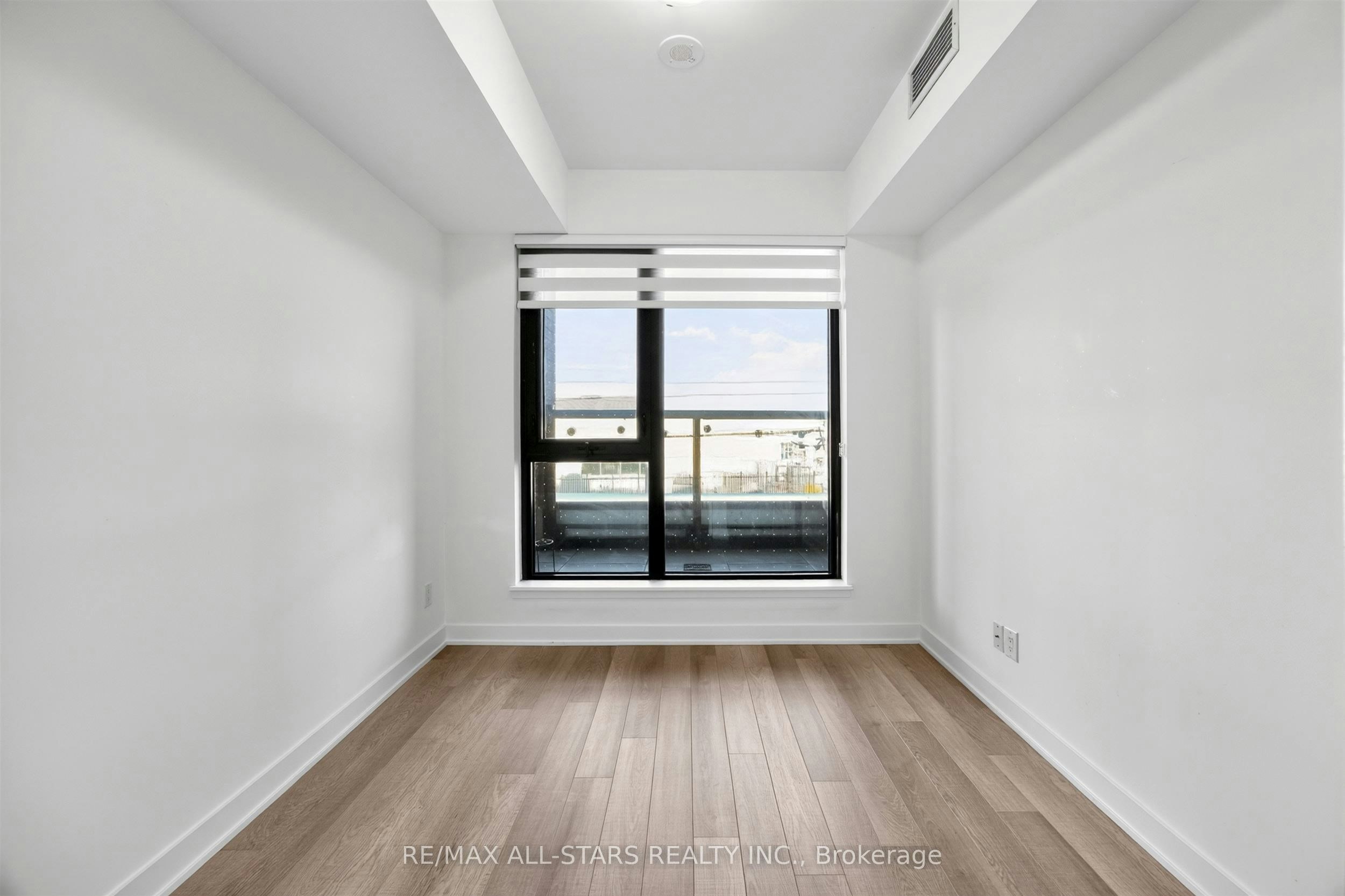207-2799 Kingston Road, Toronto, ON, M1M 1N1 - 17