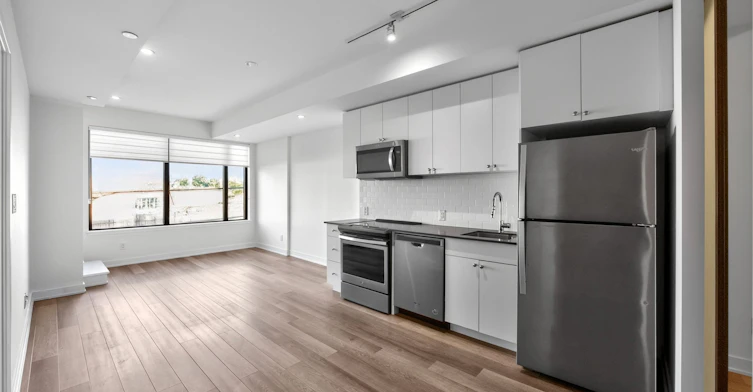 207-2799 Kingston Road, Toronto, ON, M1M 1N1 - 7