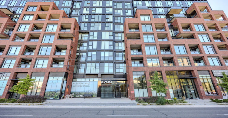 207-2799 Kingston Road, Toronto, ON, M1M 1N1 - 2