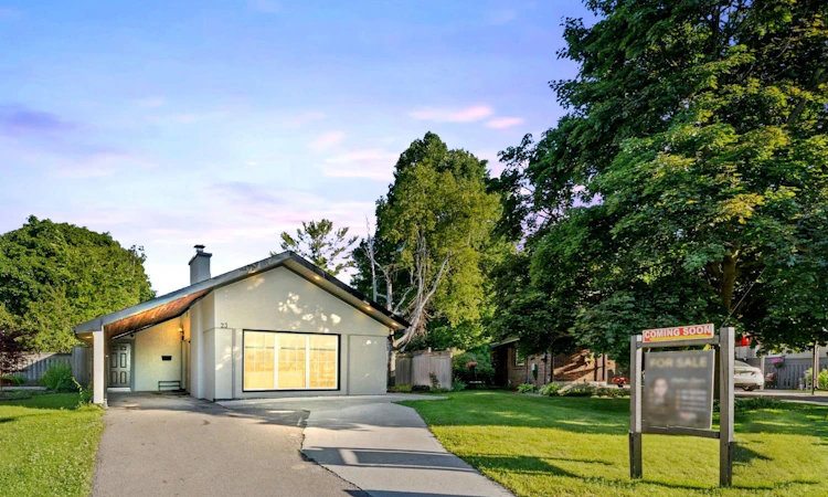 23 Penetang Crescent
