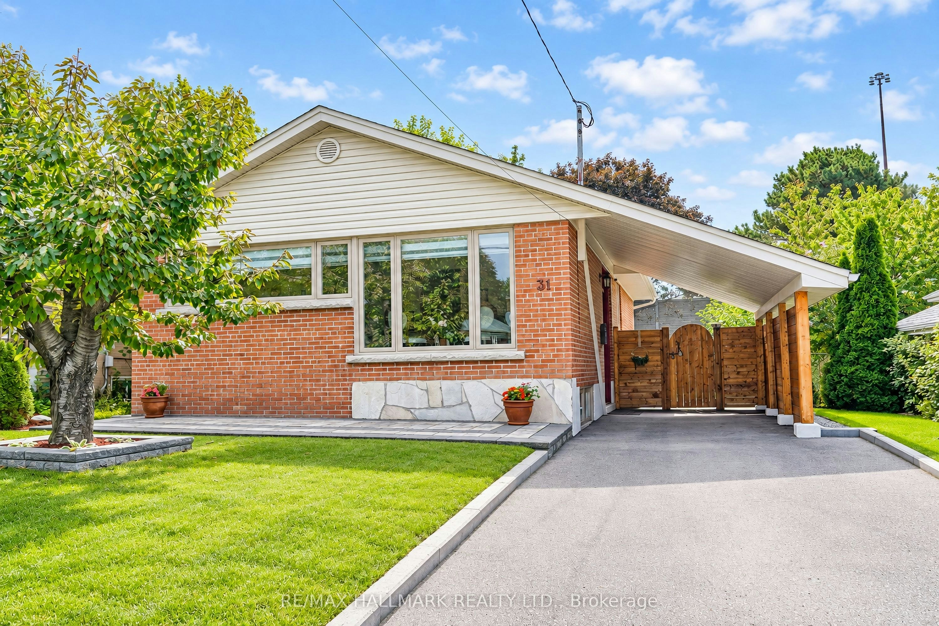 31 Wishing Well Drive, Toronto, ON, M1T 1H9