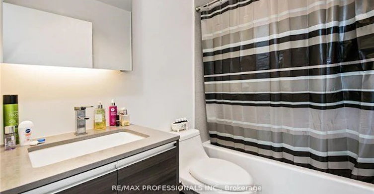 326-1190 Dundas Street E, Toronto, ON, M4M 1S2 - 10
