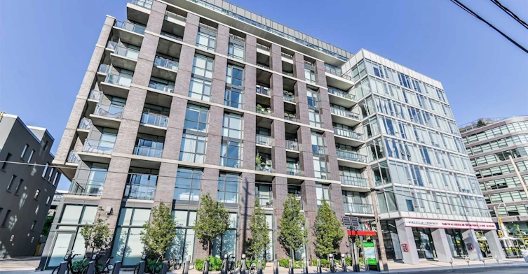 326-1190 Dundas Street E, Toronto, ON, M4M 1S2