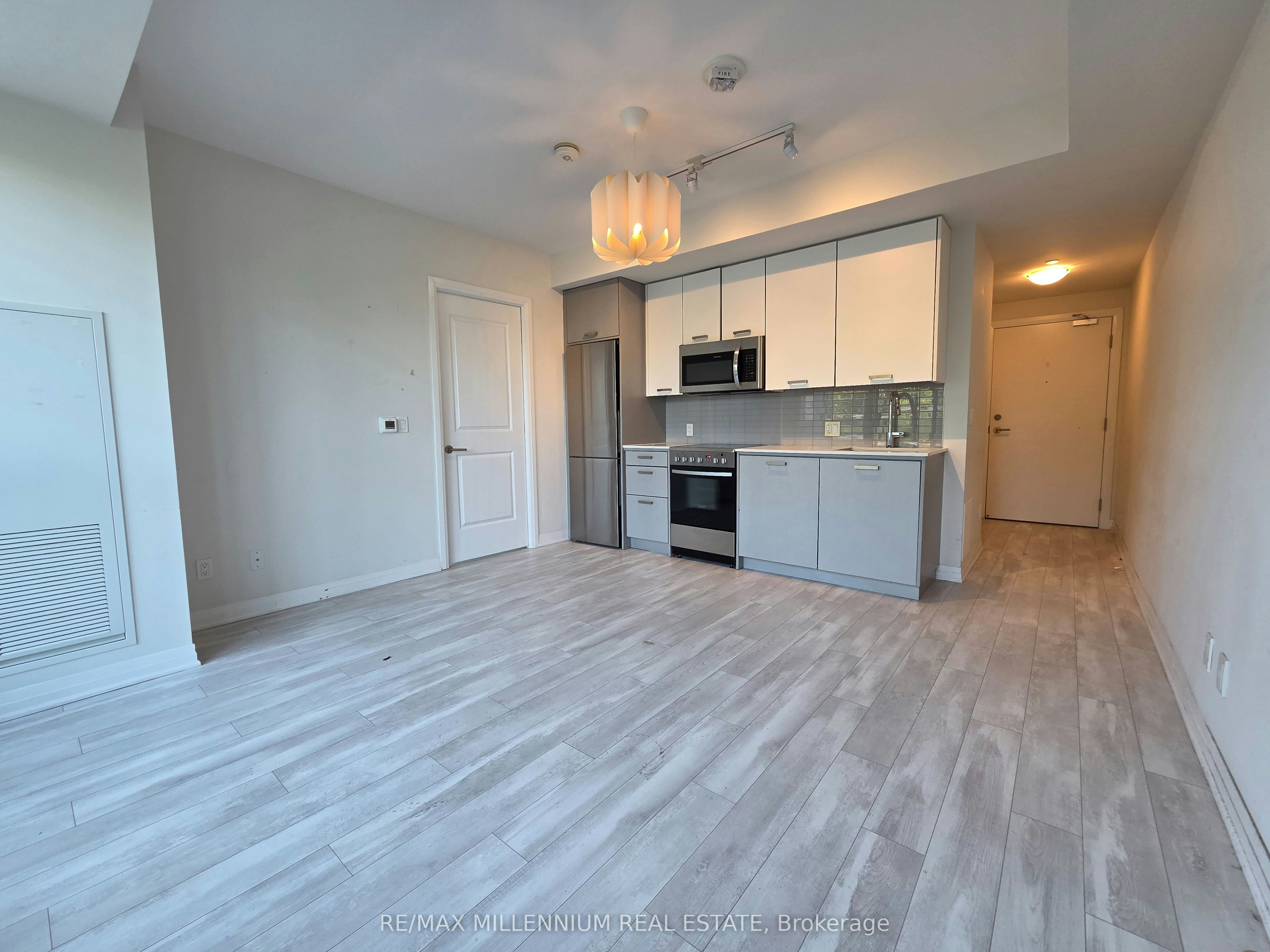 608-1630 Queen Street E, Toronto, ON, M4L 0B3 - 3