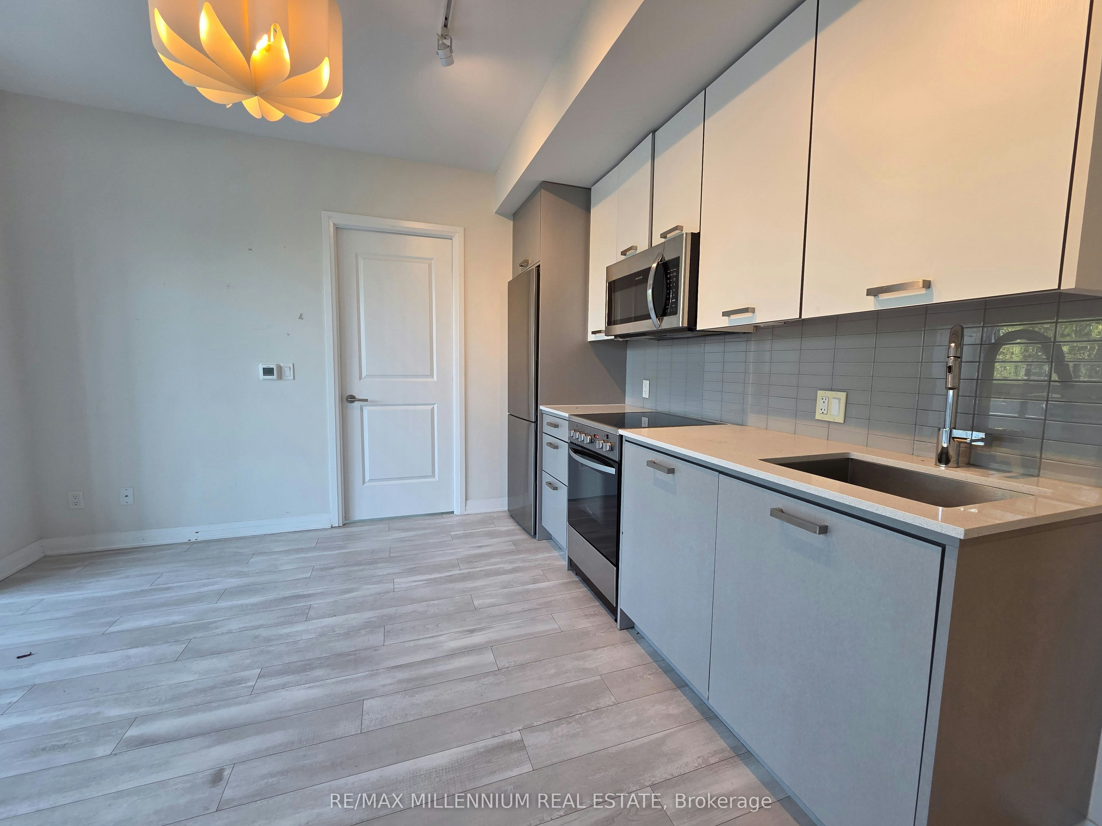 608-1630 Queen Street E, Toronto, ON, M4L 0B3 - 5
