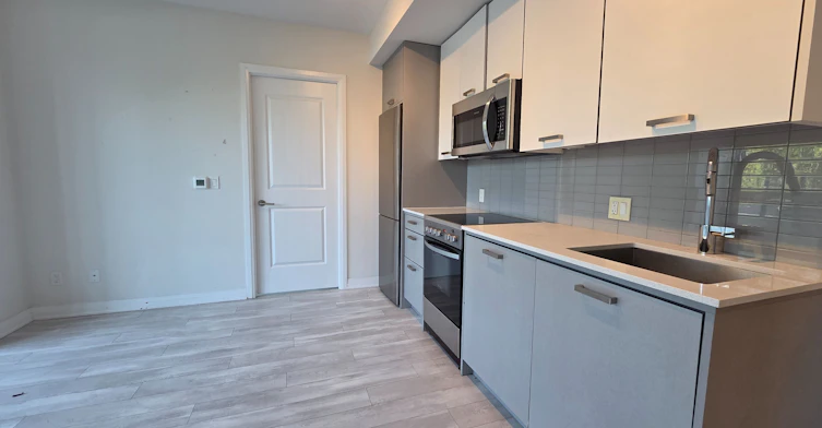608-1630 Queen Street E, Toronto, ON, M4L 0B3 - 5