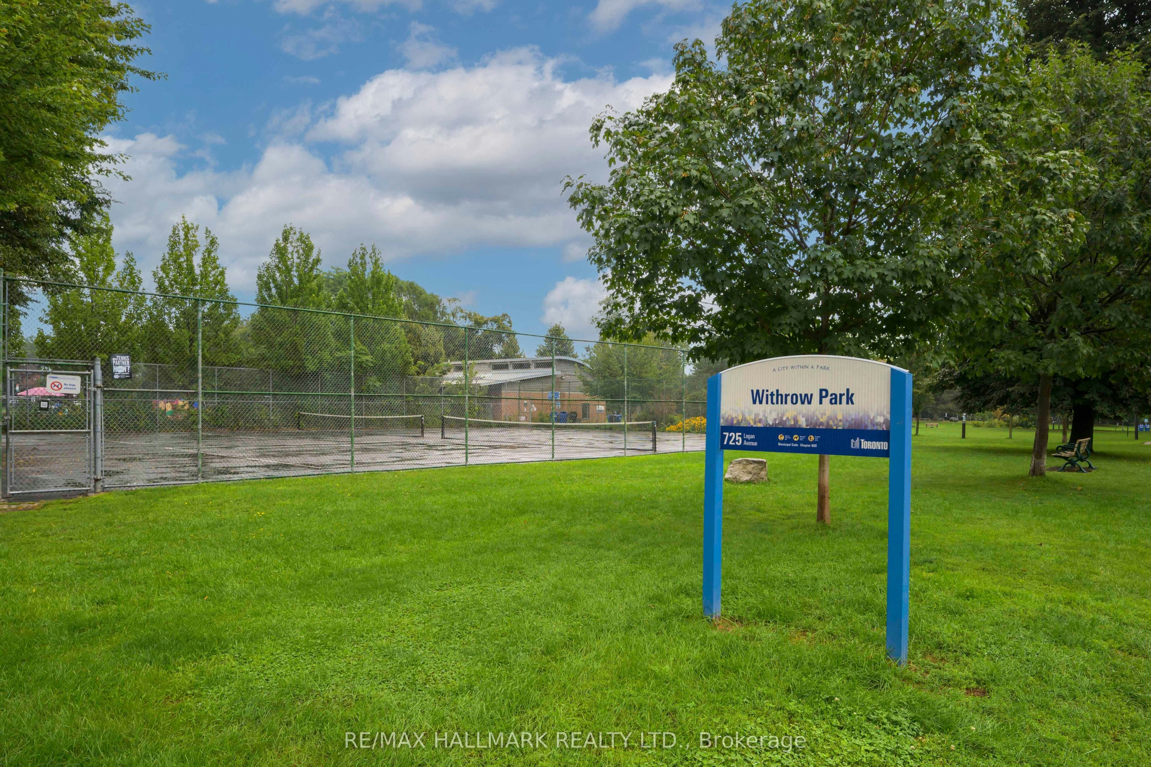 Main Floor-806 Logan Avenue, Toronto, ON, M4K 3E1 - 31