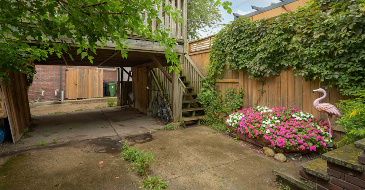 Main Floor-806 Logan Avenue, Toronto, ON, M4K 3E1 - 29