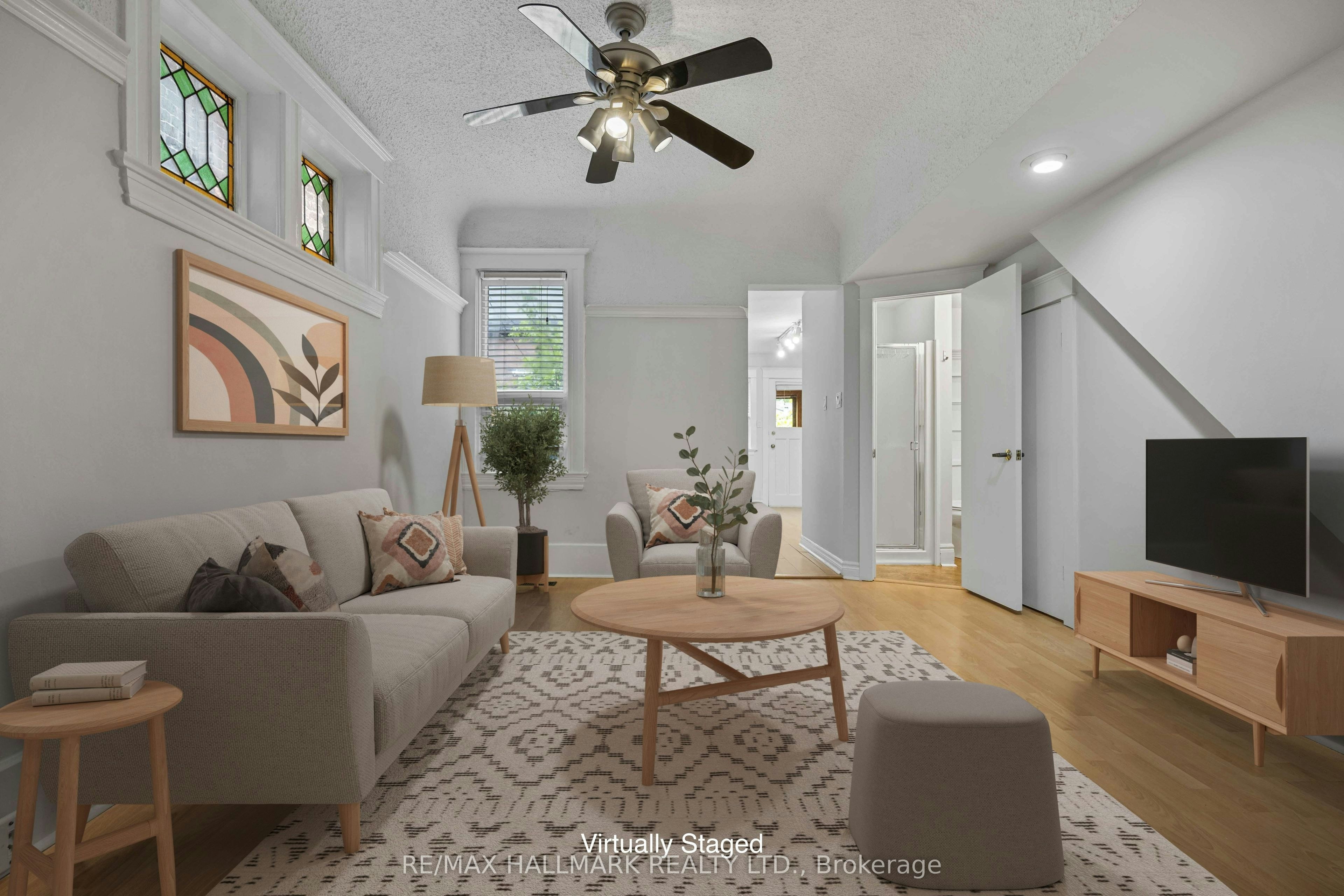 Main Floor-806 Logan Avenue, Toronto, ON, M4K 3E1 - 4