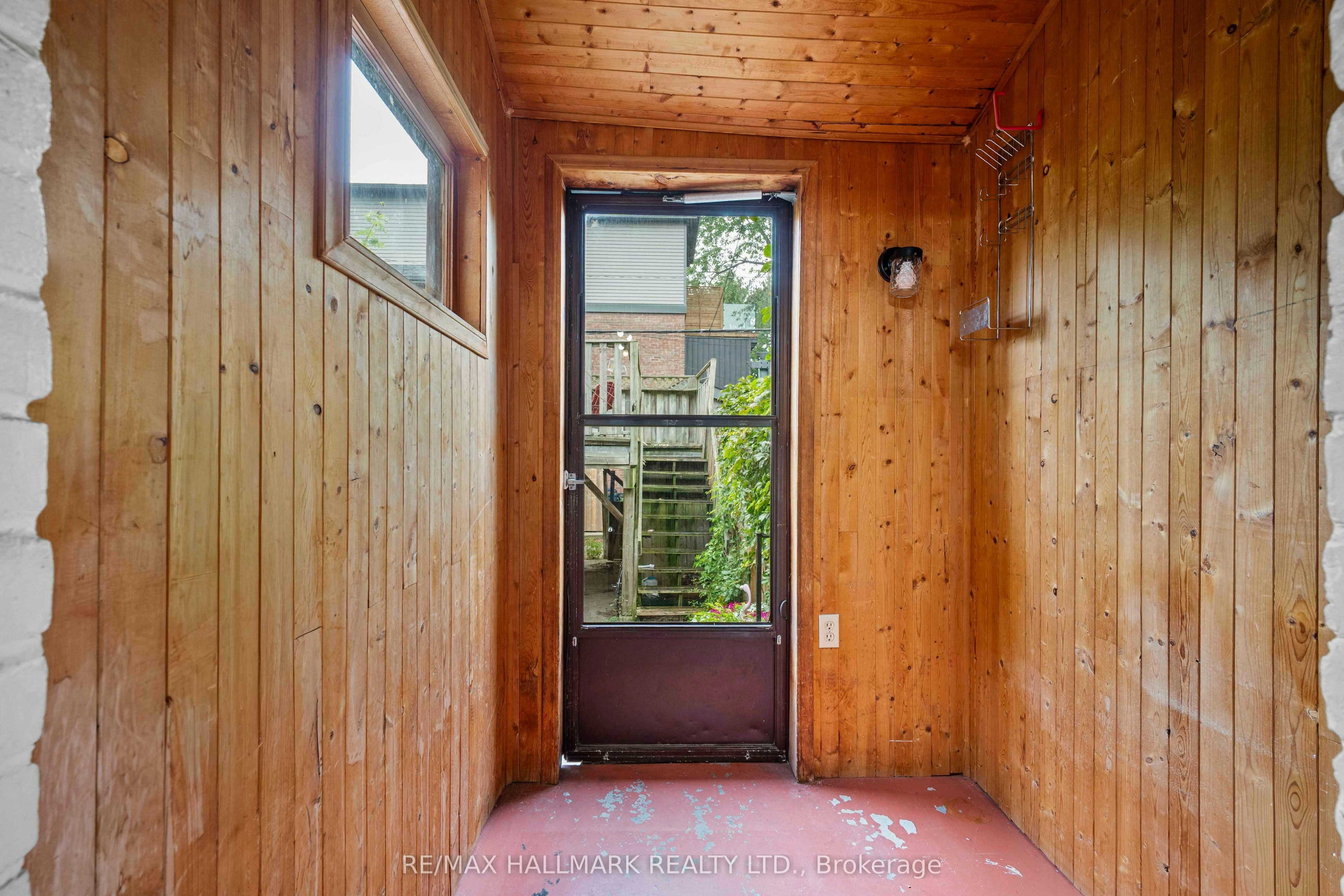 Main Floor-806 Logan Avenue, Toronto, ON, M4K 3E1 - 25