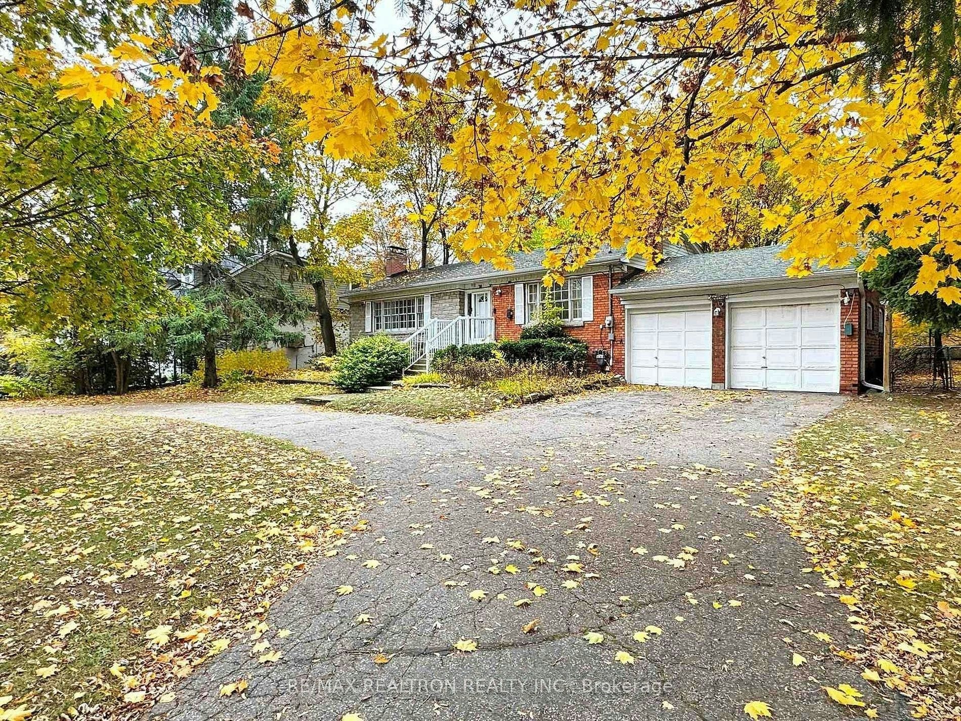 Main floor-20 West Hill Drive, Toronto, ON, M1E 3T5
