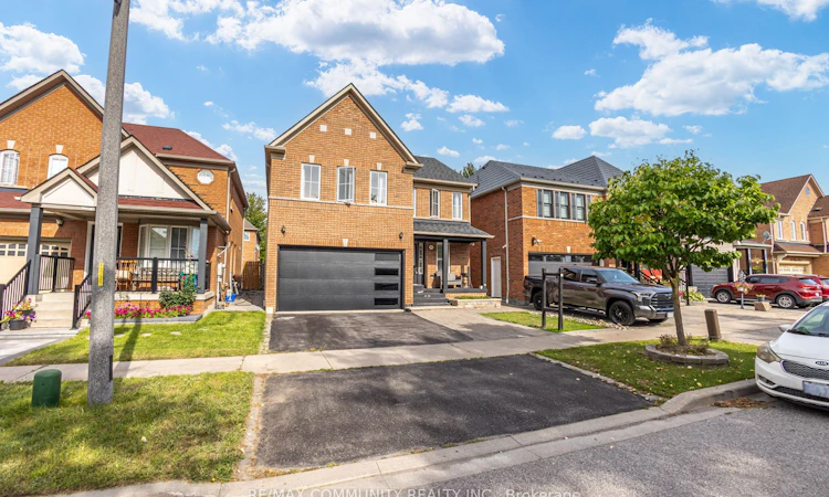 19 Tiller Street