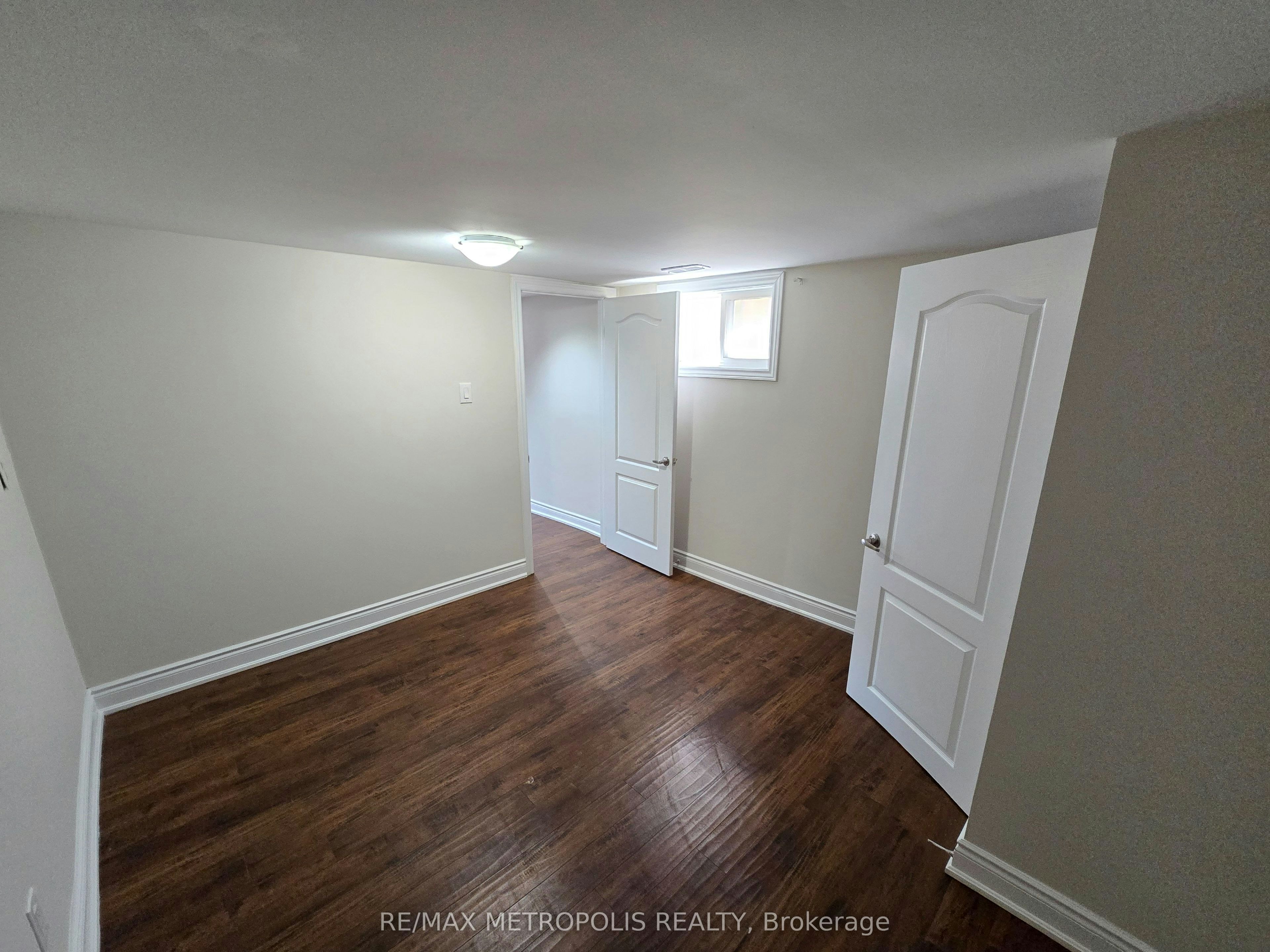 BSMT-238 Toronto Avenue, Oshawa, ON, L1H 3C1 - 11
