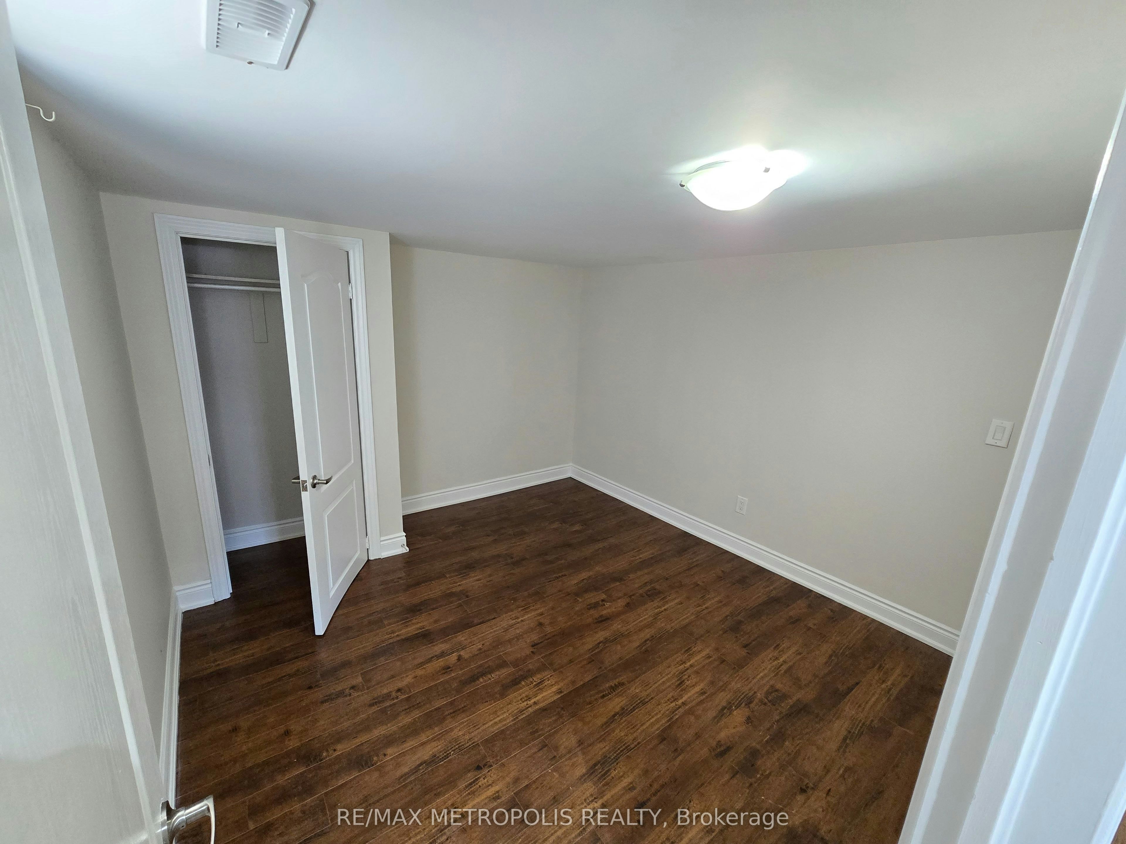 BSMT-238 Toronto Avenue, Oshawa, ON, L1H 3C1 - 10