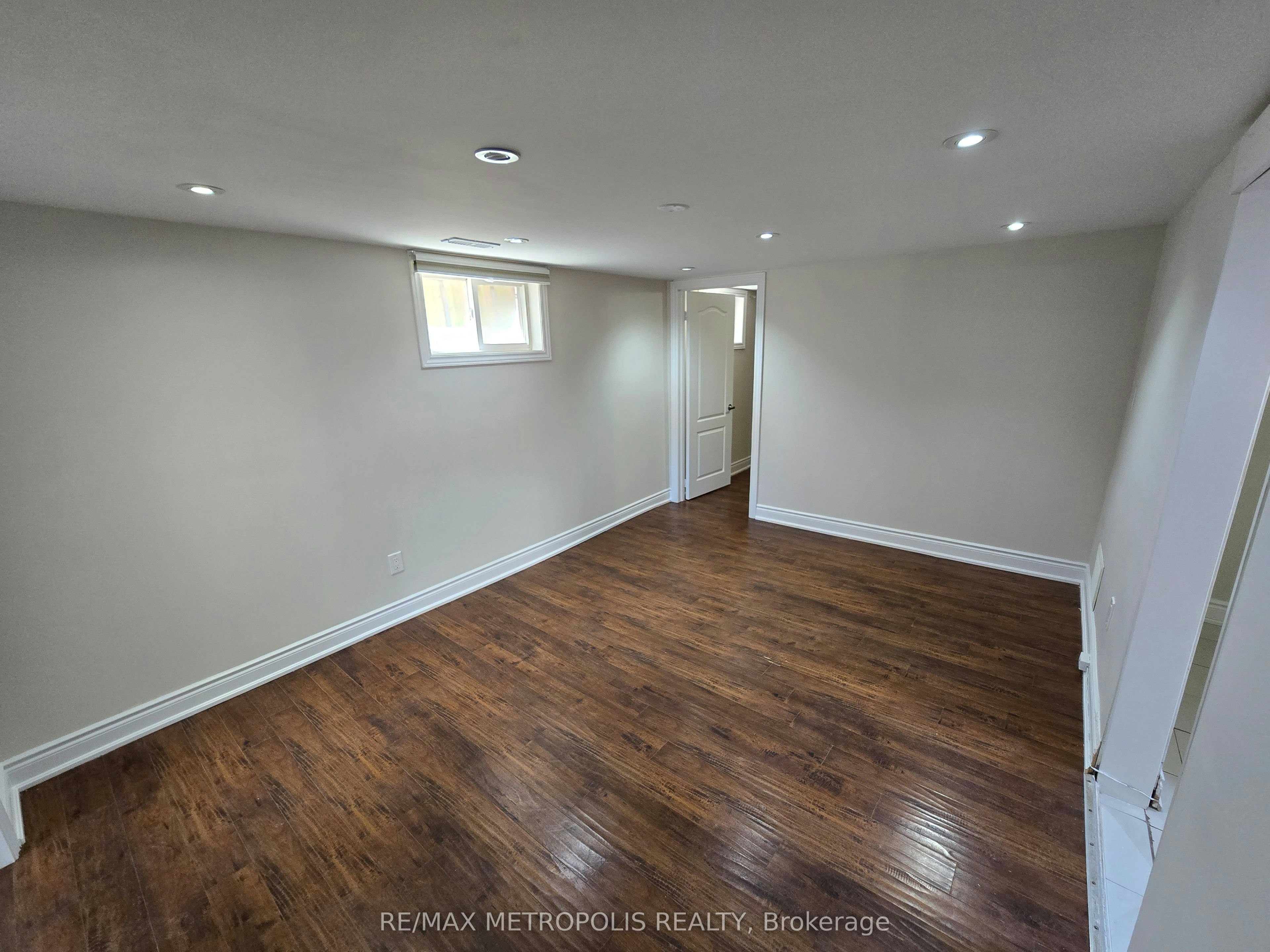 BSMT-238 Toronto Avenue, Oshawa, ON, L1H 3C1 - 6