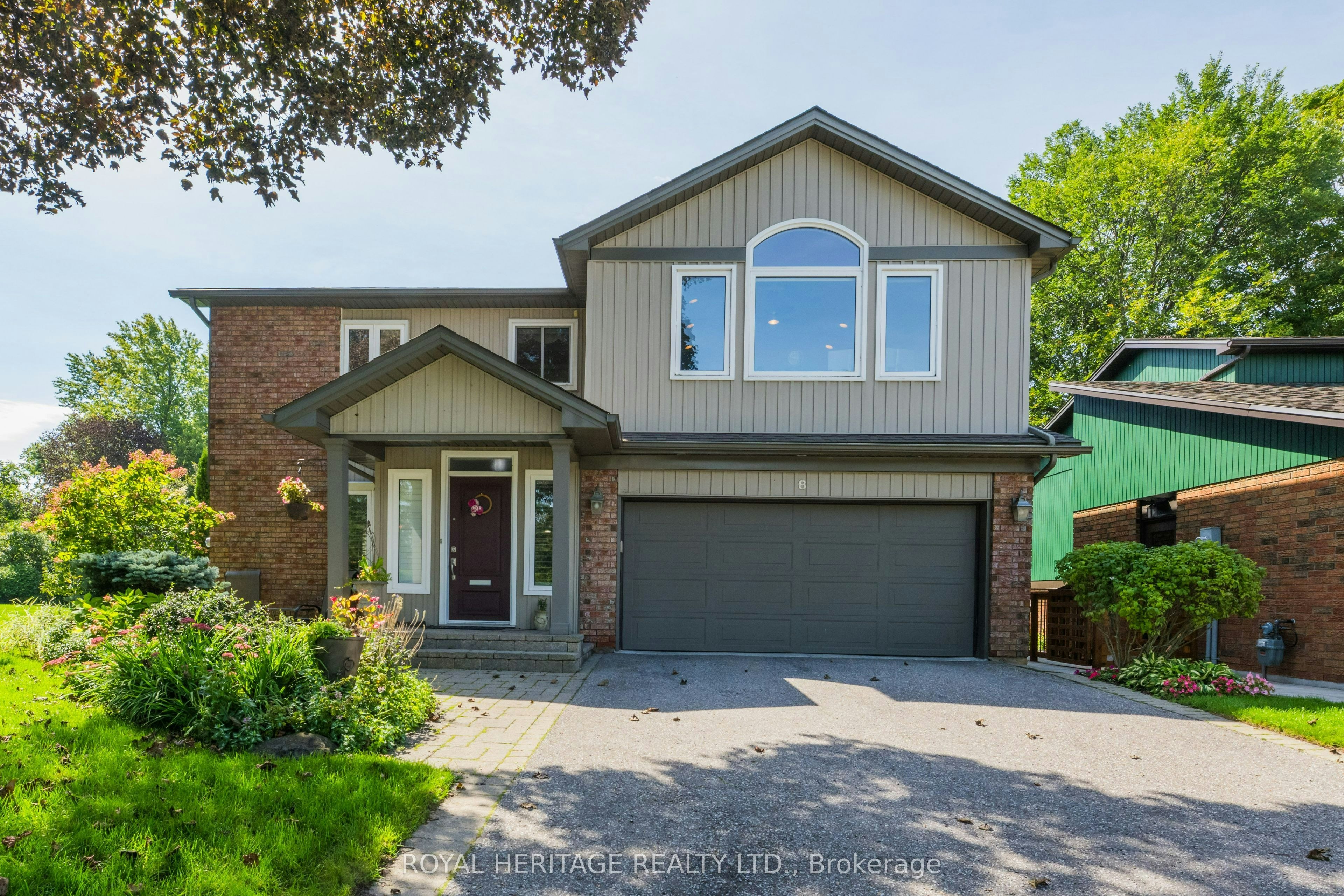 8 Chantrey Court, Toronto, ON, M1E 4V3