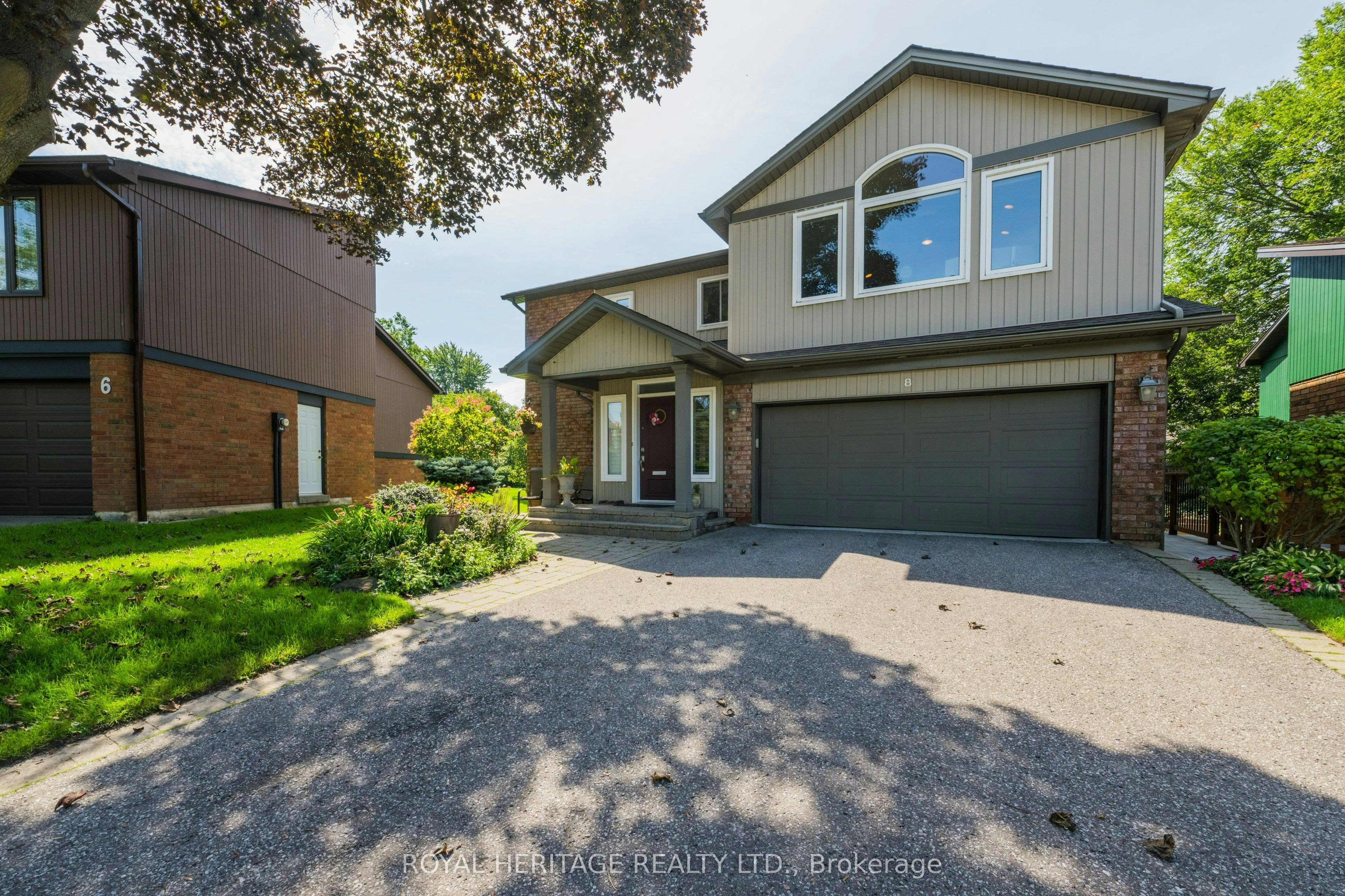 8 Chantrey Court, Toronto, ON, M1E 4V3