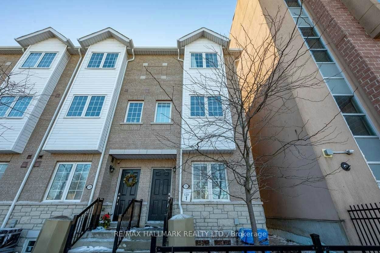 3757A St Clair Avenue E, Toronto, ON, M1M 0C8