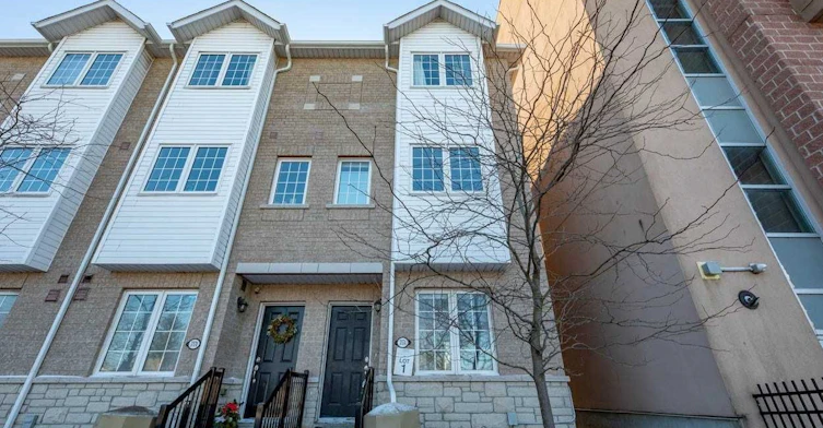3757A St Clair Avenue E, Toronto, ON, M1M 0C8