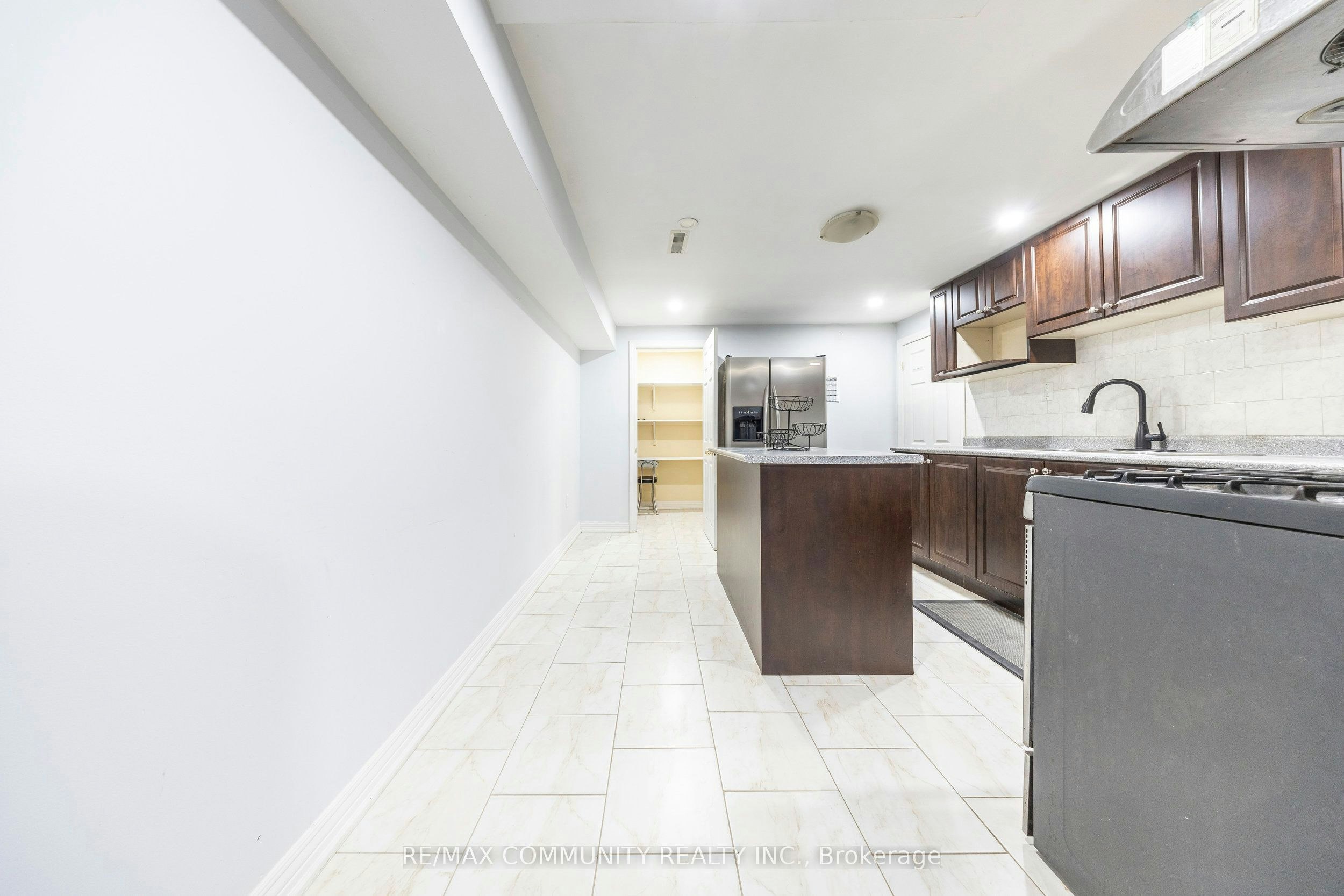 BSMT-72 Lampman Drive, Toronto, ON, M1E 5K9 - 4