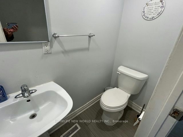 Main & 2nd Floors-31 Wellpark Boulevard, Toronto, ON, M1V 1B5 - 9
