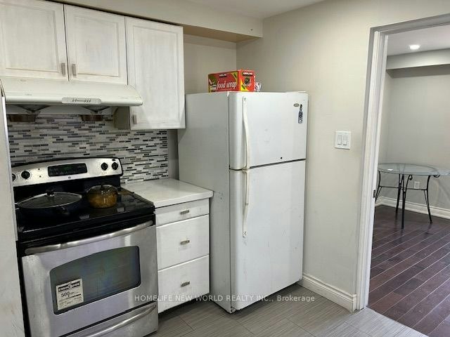 Main & 2nd Floors-31 Wellpark Boulevard, Toronto, ON, M1V 1B5 - 7