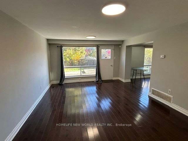 Main & 2nd Floors-31 Wellpark Boulevard, Toronto, ON, M1V 1B5 - 2
