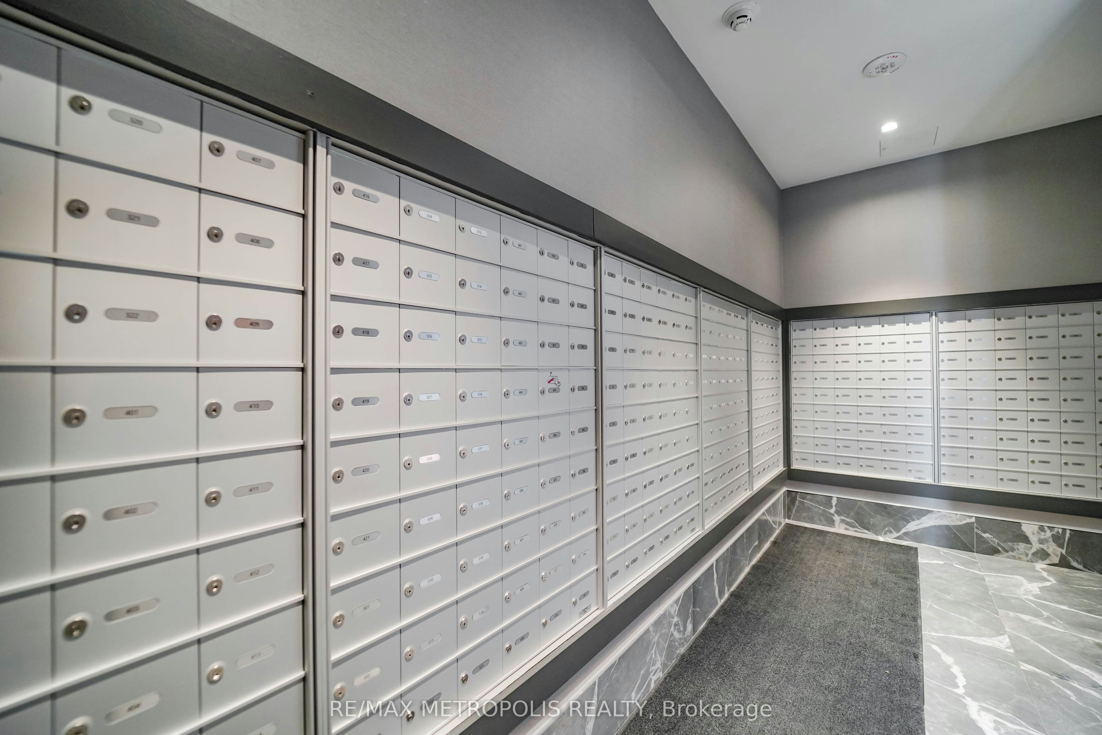421-286 Main Street, Toronto, ON, M4C 0B3 - 33