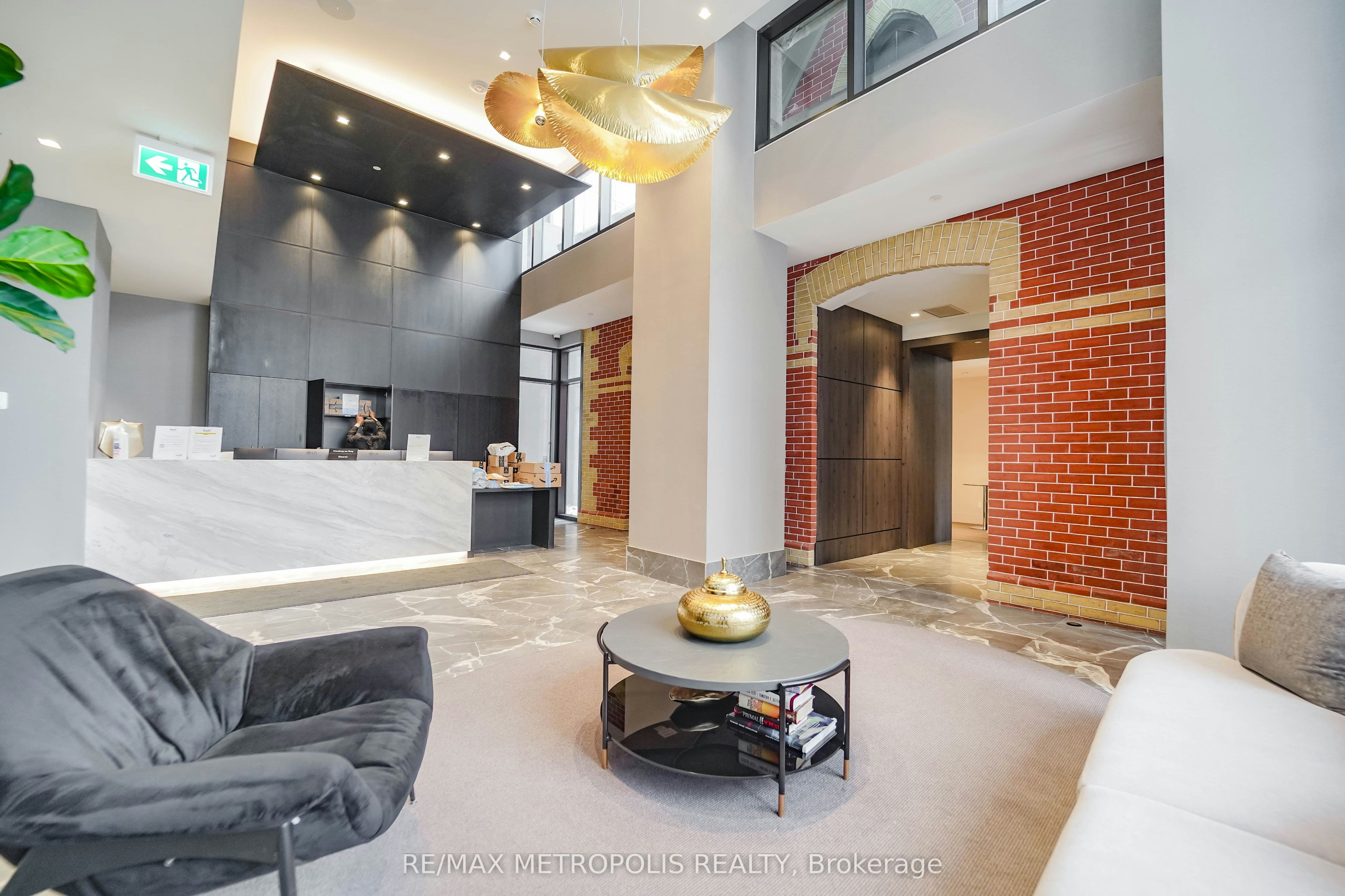 421-286 Main Street, Toronto, ON, M4C 0B3 - 5