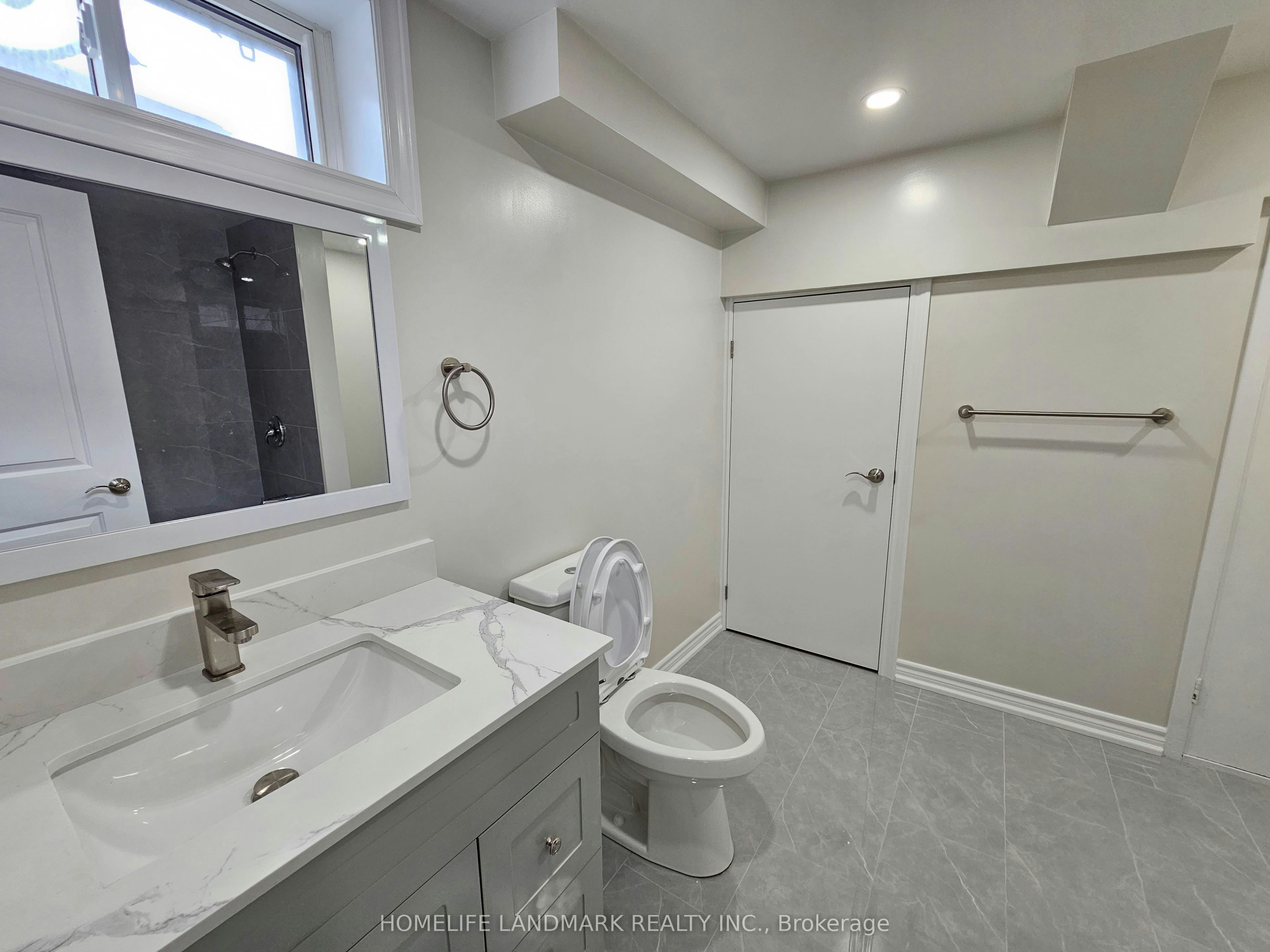 Lower-499 Tennyson Court, Oshawa, ON, L1H 3K8 - 3