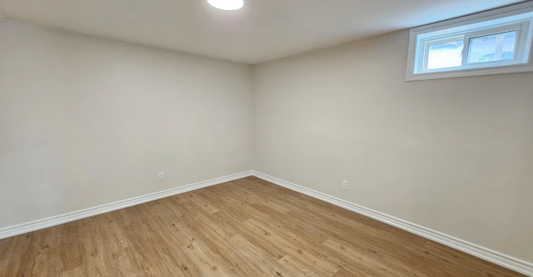Lower-499 Tennyson Court, Oshawa, ON, L1H 3K8 - 7