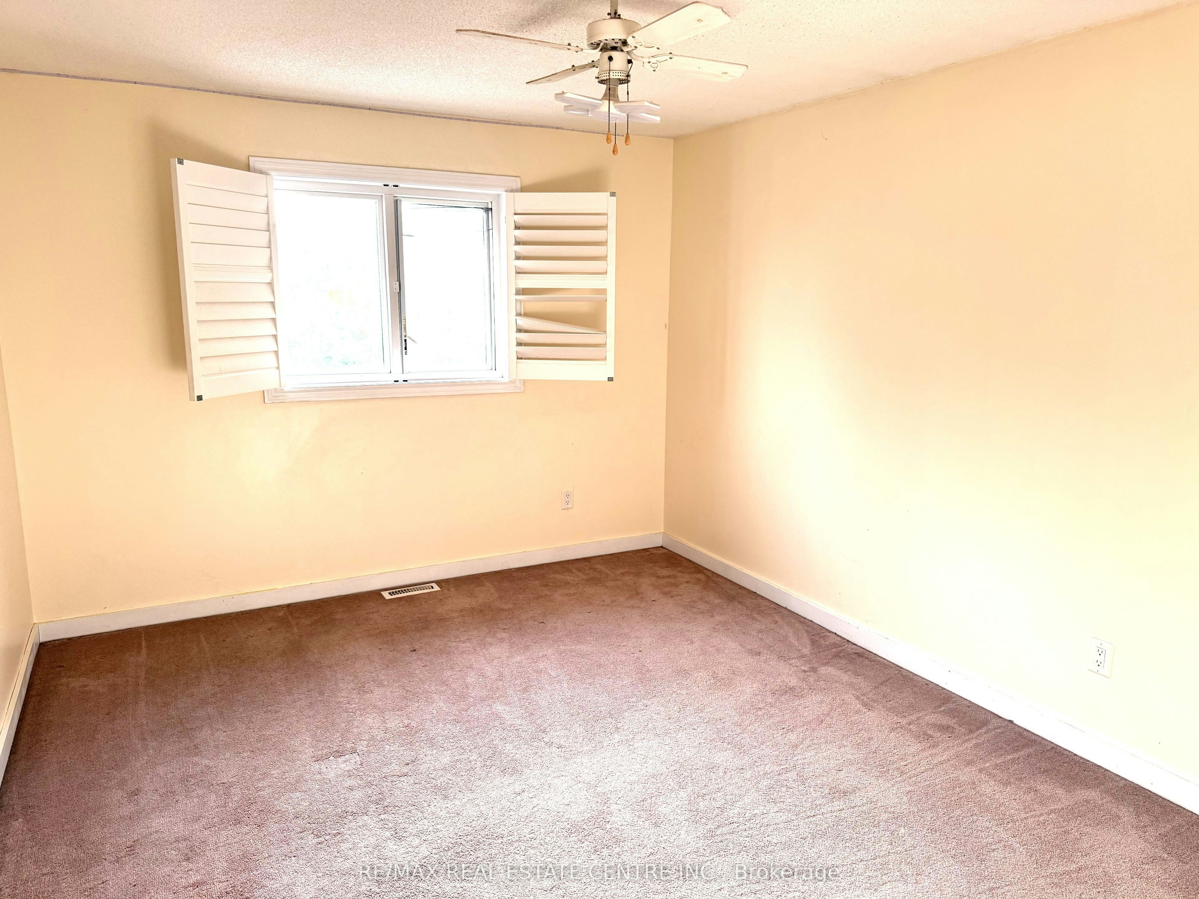 28 Mcivor Street, Whitby, ON, L1R 2L7 - 27
