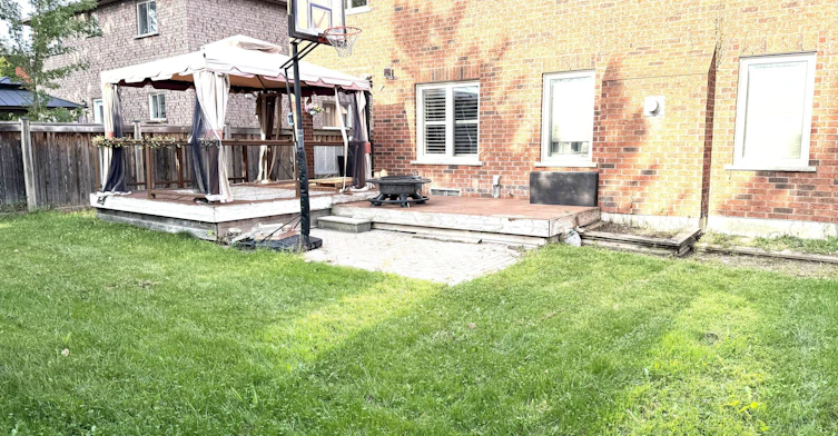 28 Mcivor Street, Whitby, ON, L1R 2L7 - 40