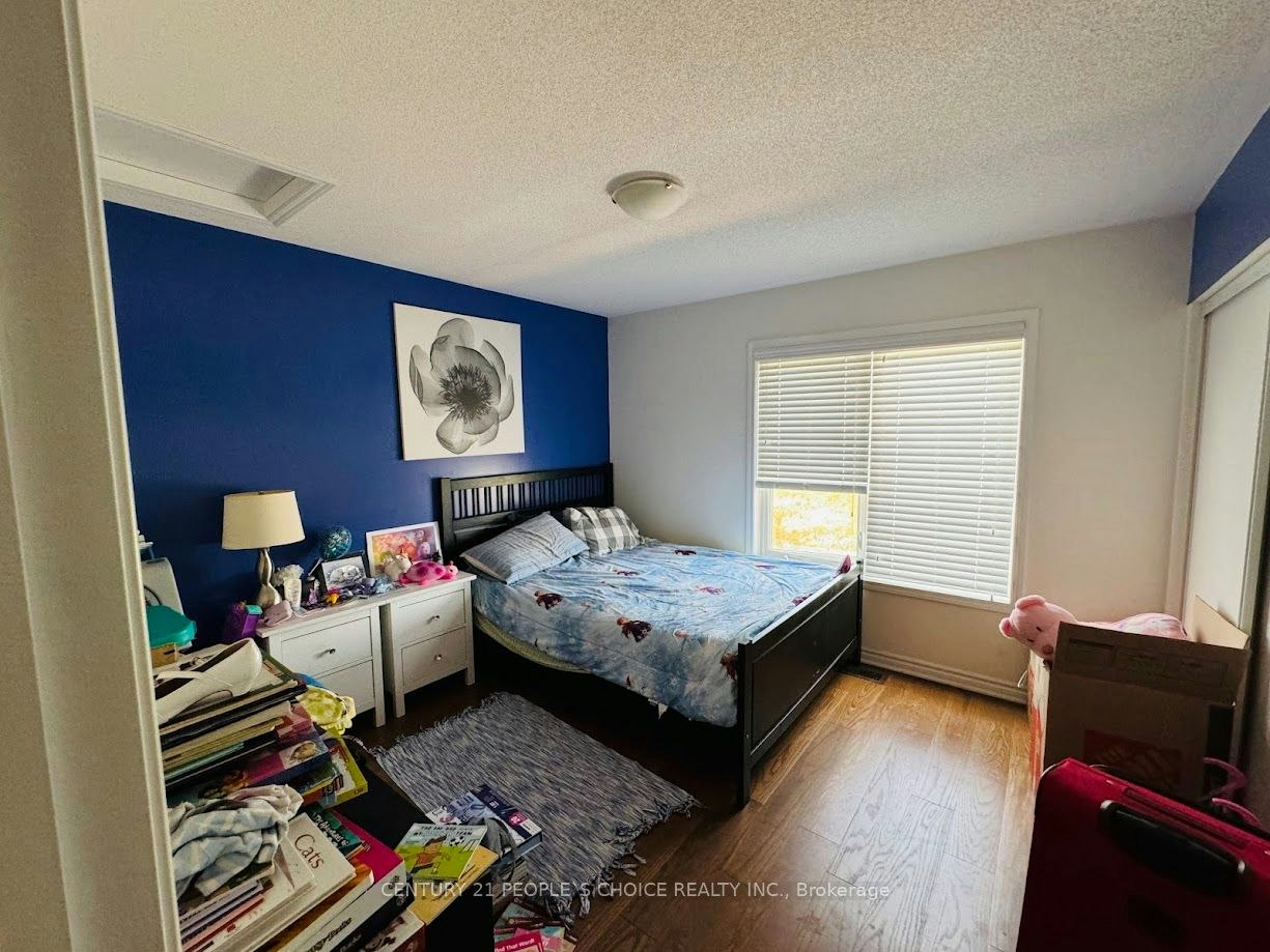 112 Cleanside Road, Toronto, ON, M1L 0J3 - 14