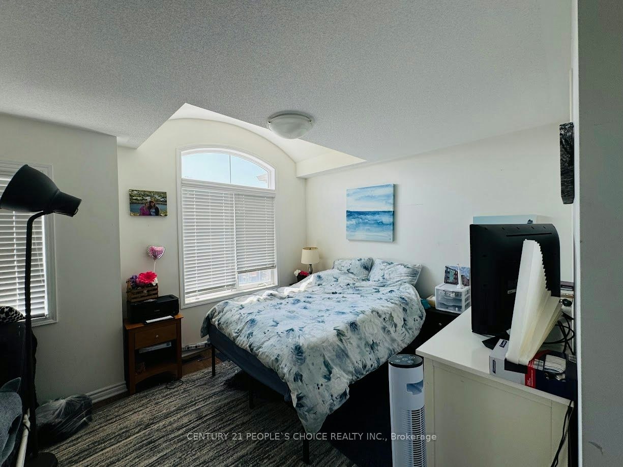 112 Cleanside Road, Toronto, ON, M1L 0J3 - 10