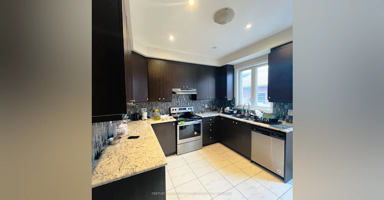 112 Cleanside Road, Toronto, ON, M1L 0J3 - 7